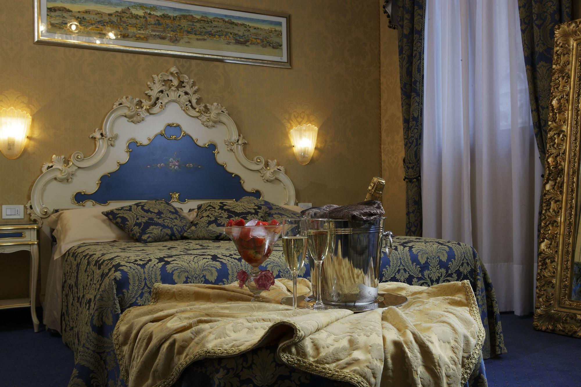 Hotel Becher Venezia Rom bilde