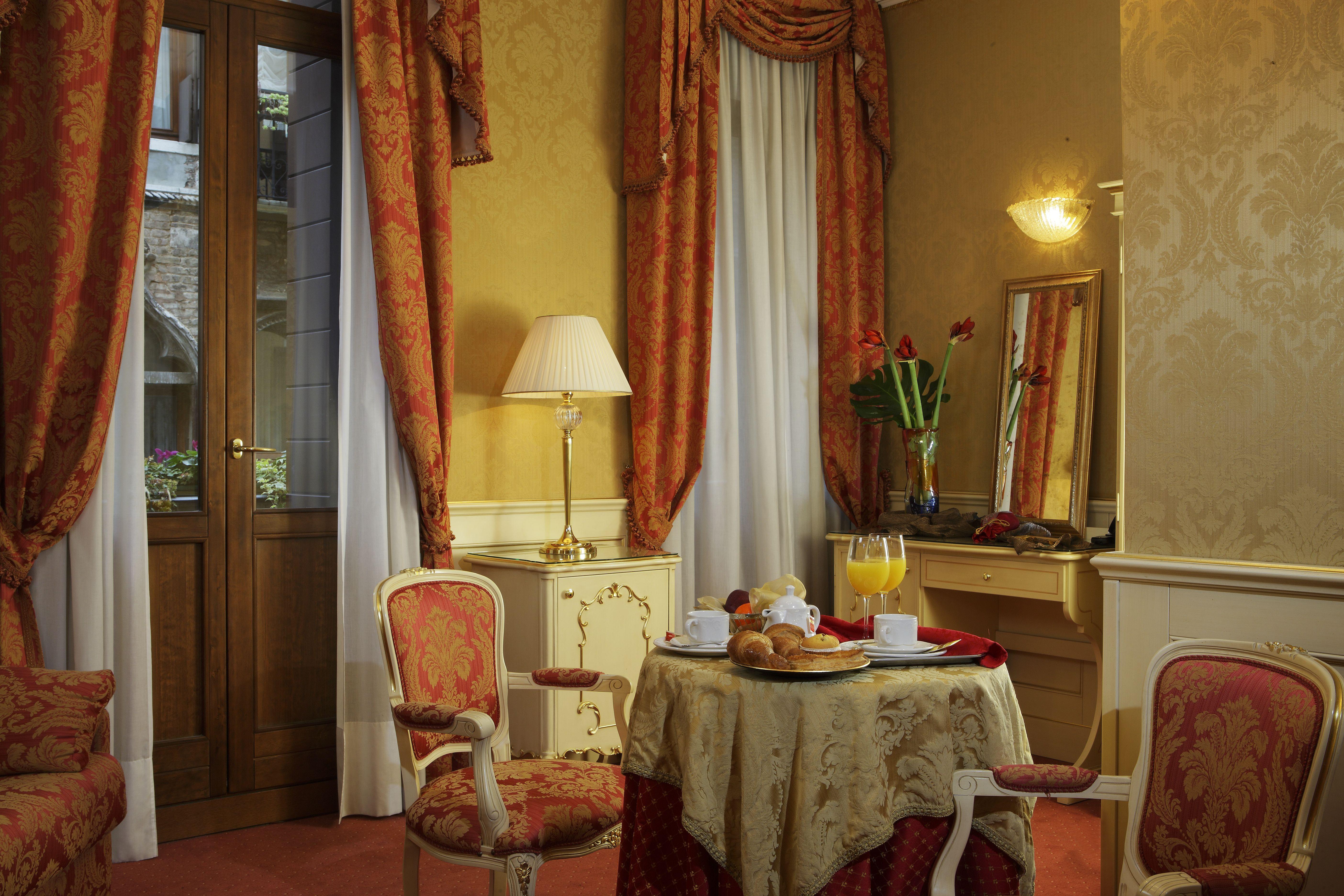 Hotel Becher Venezia Rom bilde